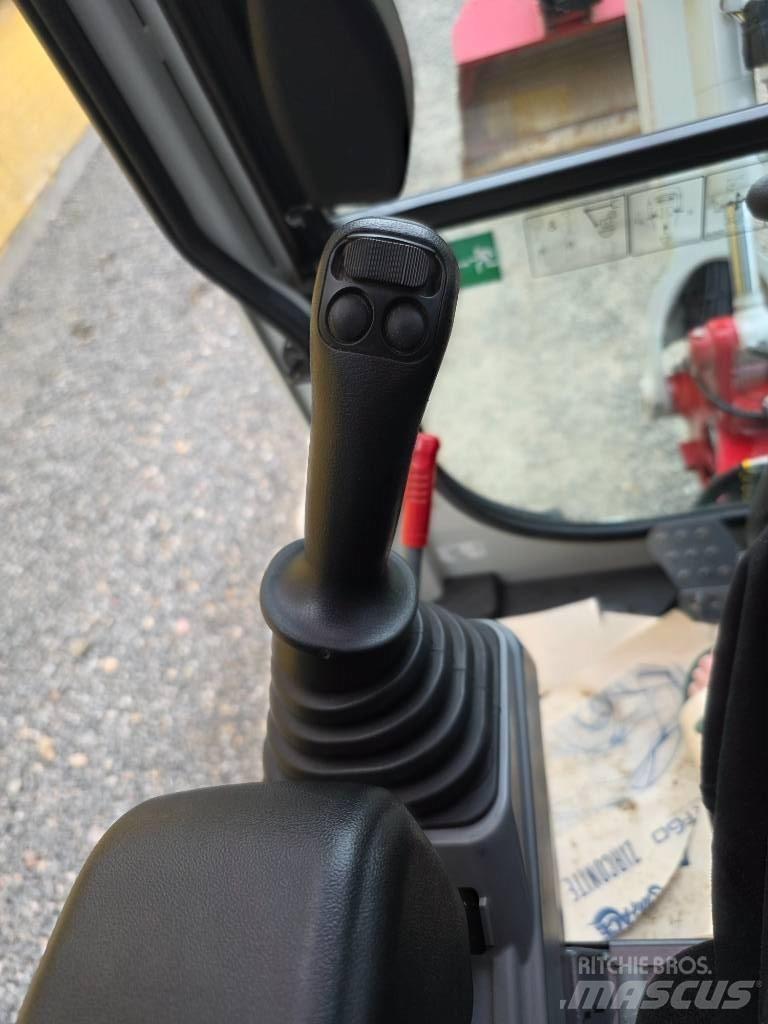 Takeuchi TB 320 Miniekskavaatorid < 7 t