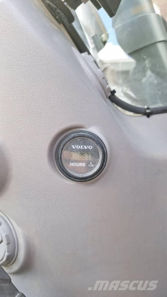 Volvo EC 300 EL Roomikekskavaatorid
