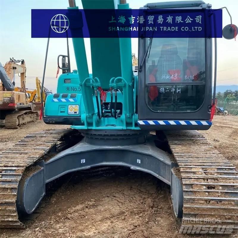 Kobelco 210 Roomikekskavaatorid