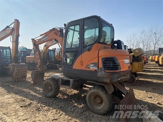 Doosan DX60W Miniekskavaatorid < 7 t