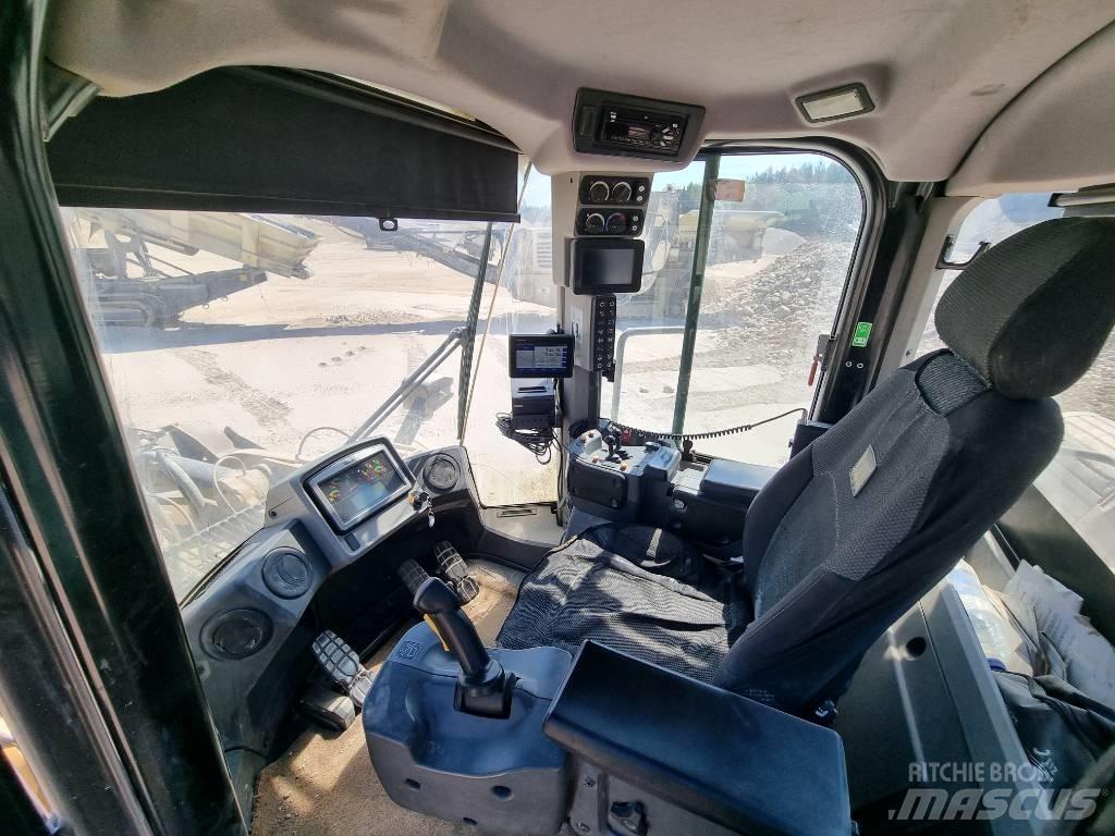 CAT 980M Rataslaadurid