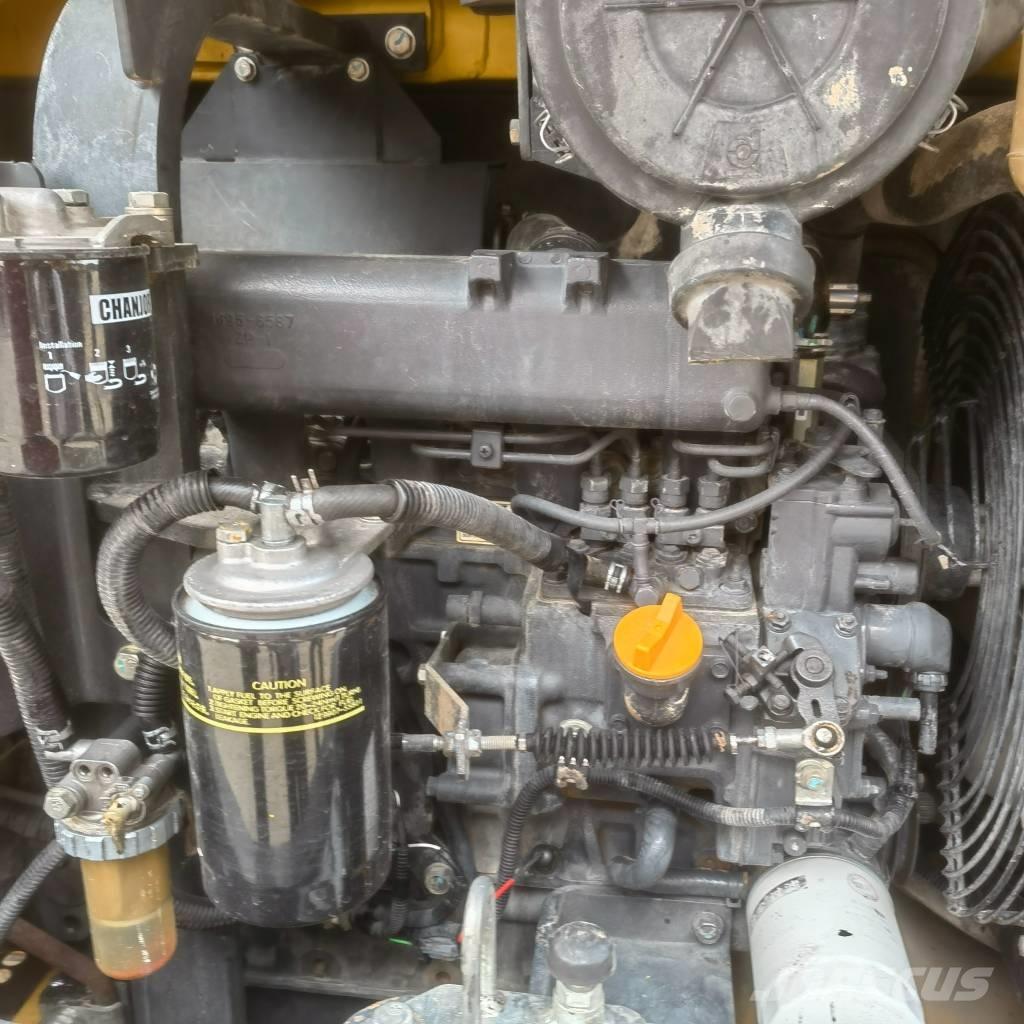Komatsu PC56 Roomikekskavaatorid