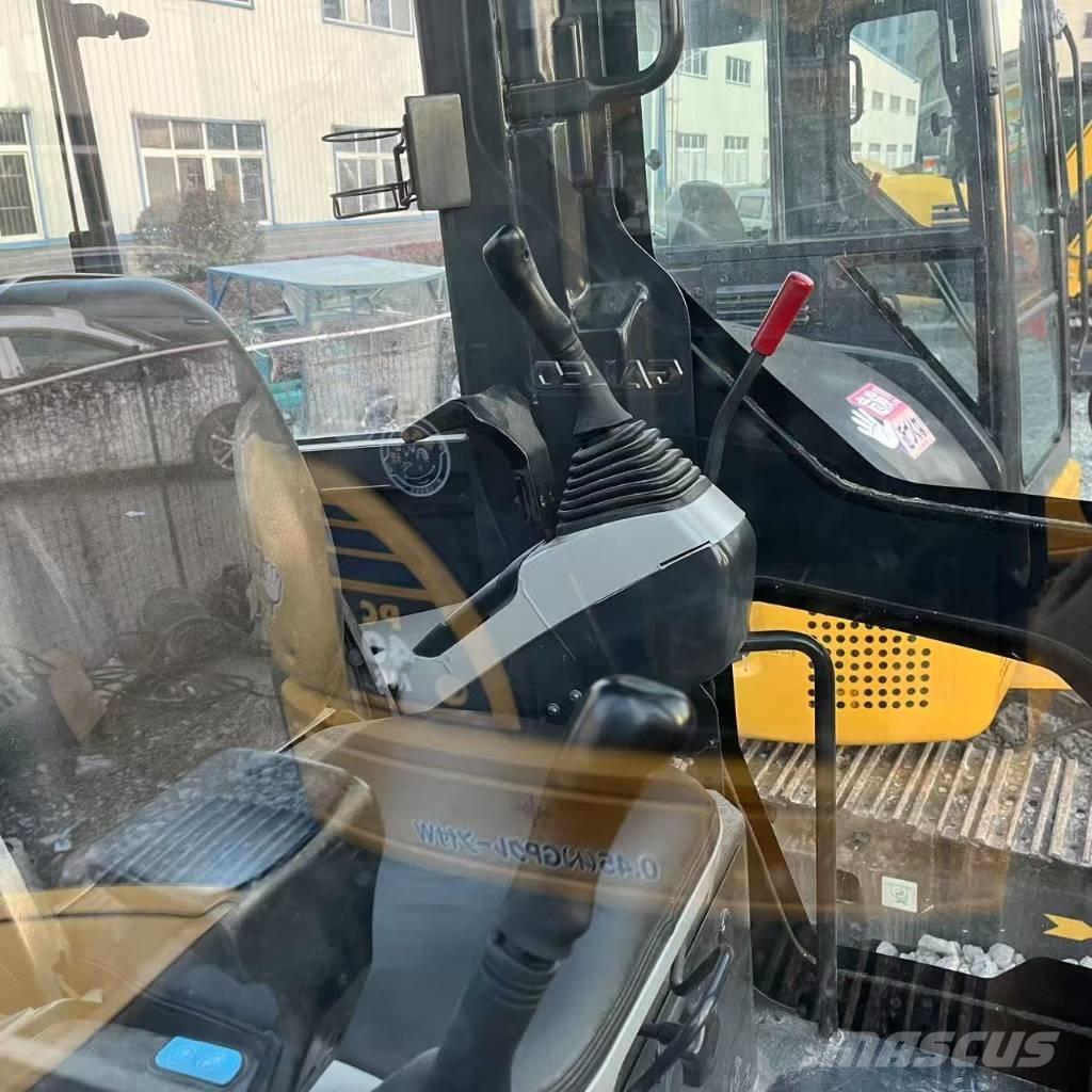 Komatsu PC 35 MR Miniekskavaatorid < 7 t