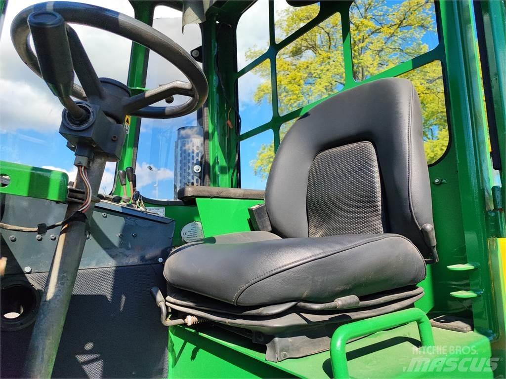 Combilift C4000 Neljasuuna lükandmastiga tõstukid