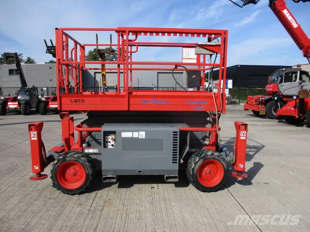 SkyJack SJ 6832 RT Käärtõstukid
