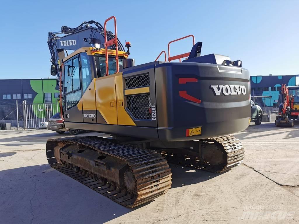 Volvo EC 220 E Roomikekskavaatorid