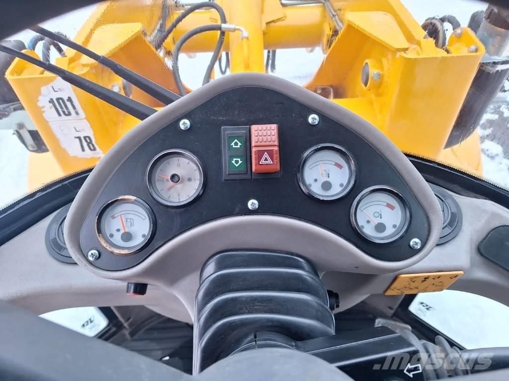 JCB 407B  MARG.VERO Rataslaadurid