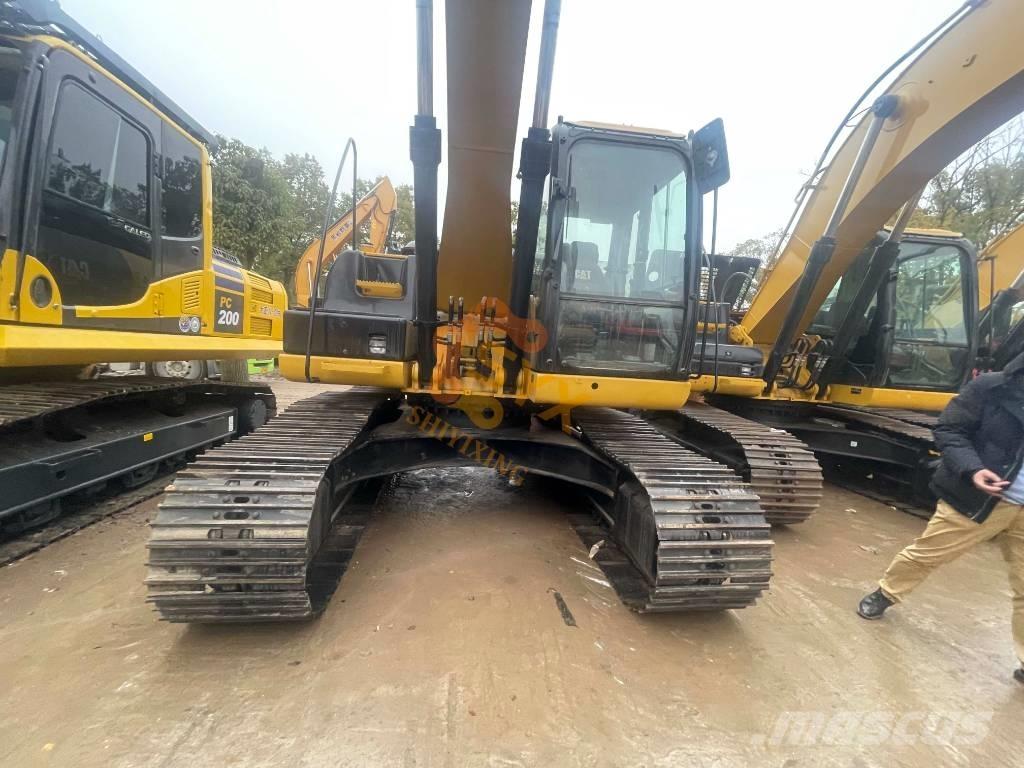 CAT CAT320 D2 Roomikekskavaatorid