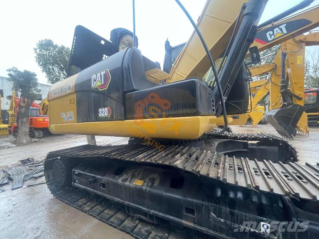 CAT CAT320 D2 Roomikekskavaatorid