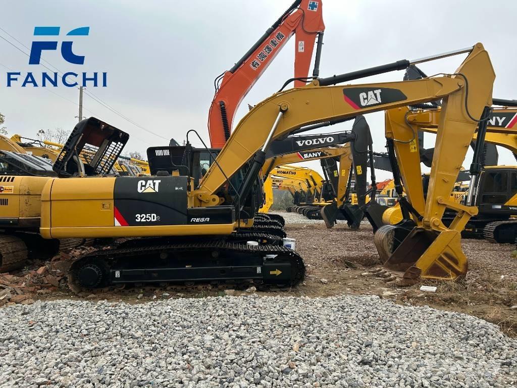 CAT 325 D Roomikekskavaatorid