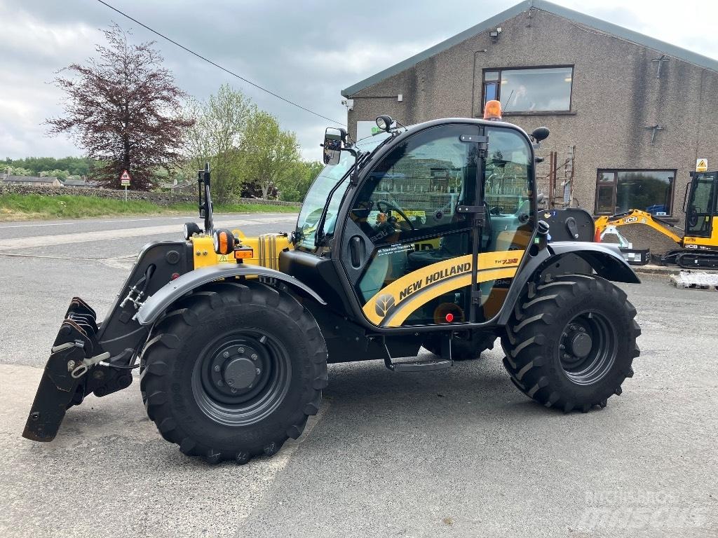 New Holland TH7.32 Põllumajanduslikud teleskoopkäitlejad