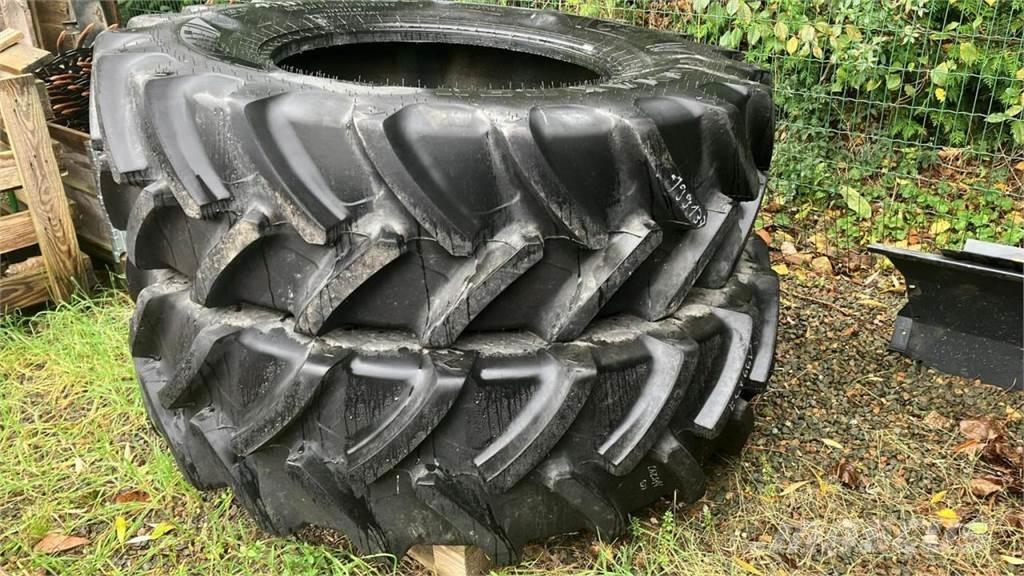 Ceat 420/90R30 Rehvid, rattad ja veljed