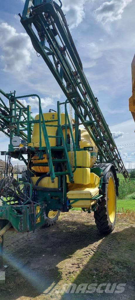 John Deere 840 Haagispritsid