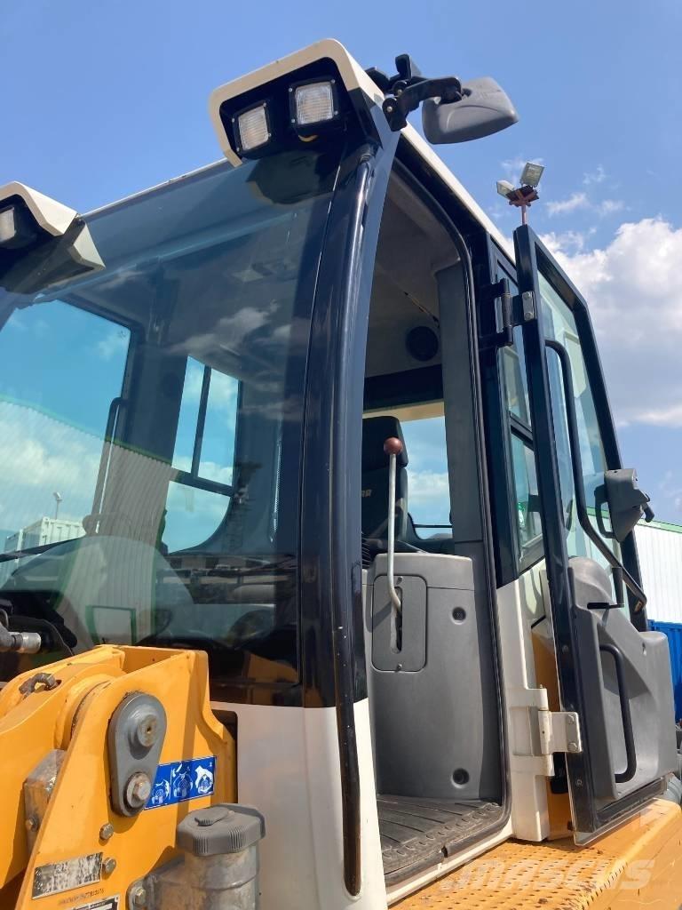 Liebherr LR 624 Roomiklaadurid
