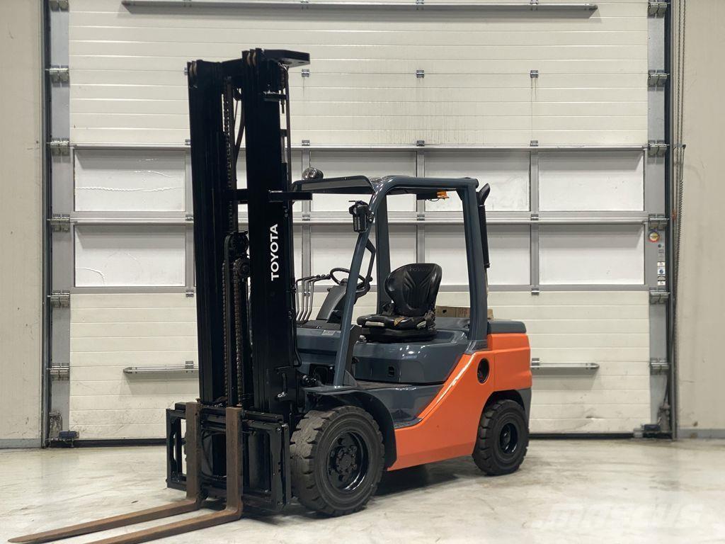 Toyota 52-8FDF30 Diiseltõstukid