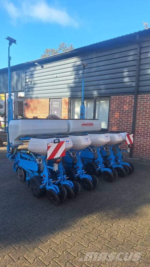 Monosem NG PLUS 6 Täppiskülvikud