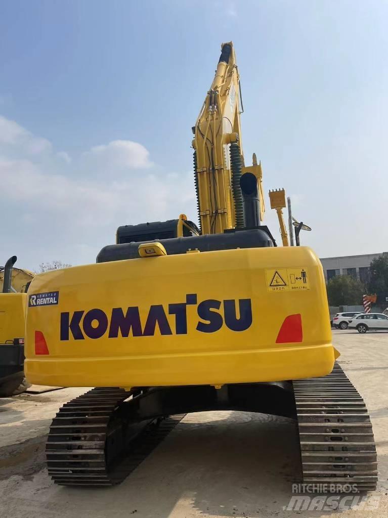 Komatsu PC 220-8 Roomikekskavaatorid