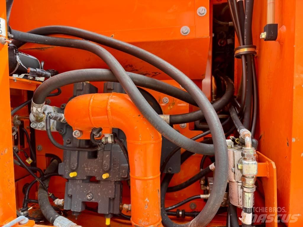 Doosan DX 160 W Ratasekskavaatorid