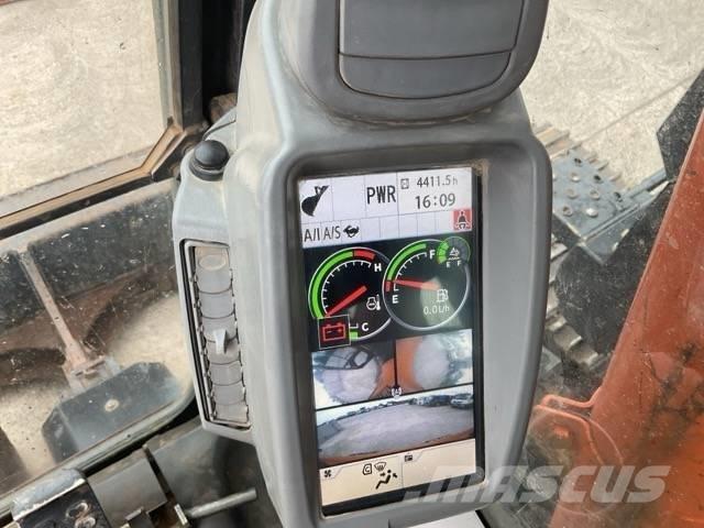 Hitachi ZX 135 US-6 Roomikekskavaatorid
