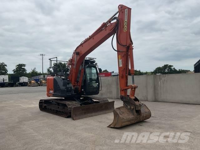 Hitachi ZX 135 US-6 Roomikekskavaatorid