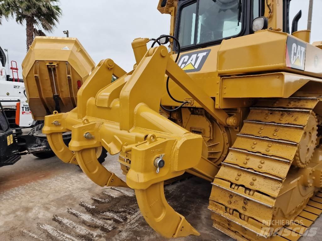 CAT D 6 T XL Buldooserid
