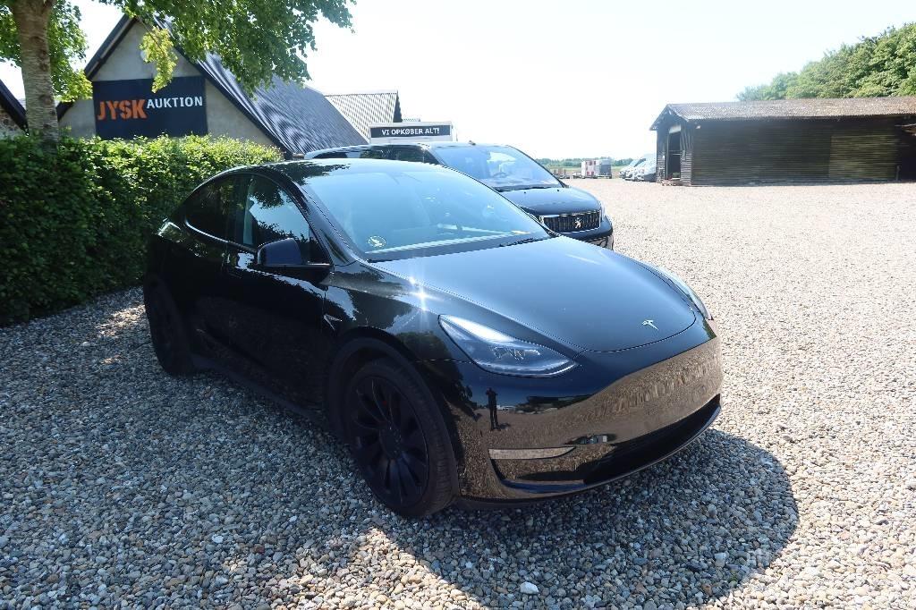 Tesla Model Y Sõiduautod