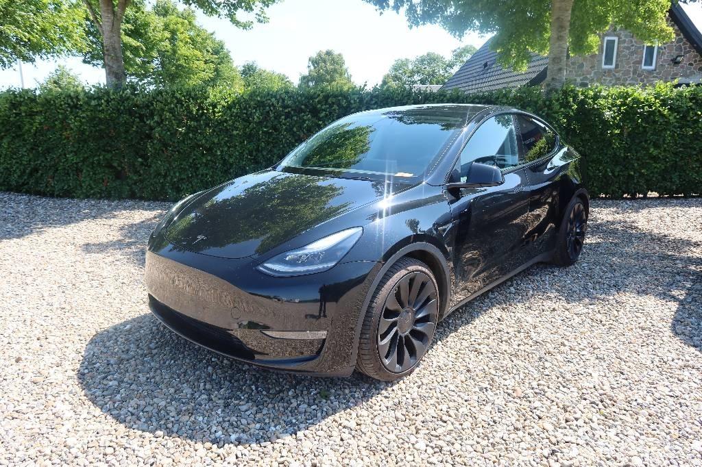 Tesla Model Y Sõiduautod