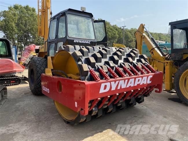 Dynapac CA 301 D Ühe trumliga rullid