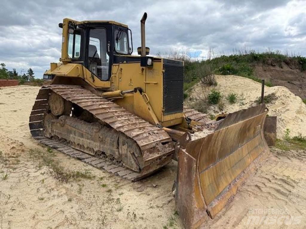 CAT D6M LGP Buldooserid