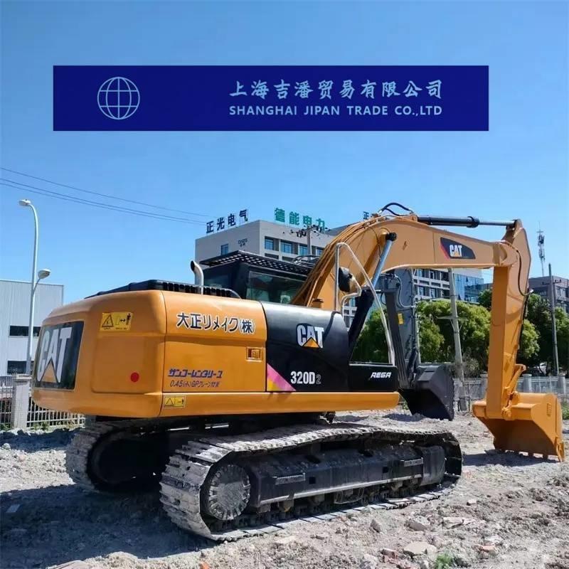 CAT 320 D Roomikekskavaatorid