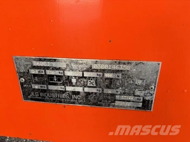 JLG 860 SJ Teleskoop poomtõstukid