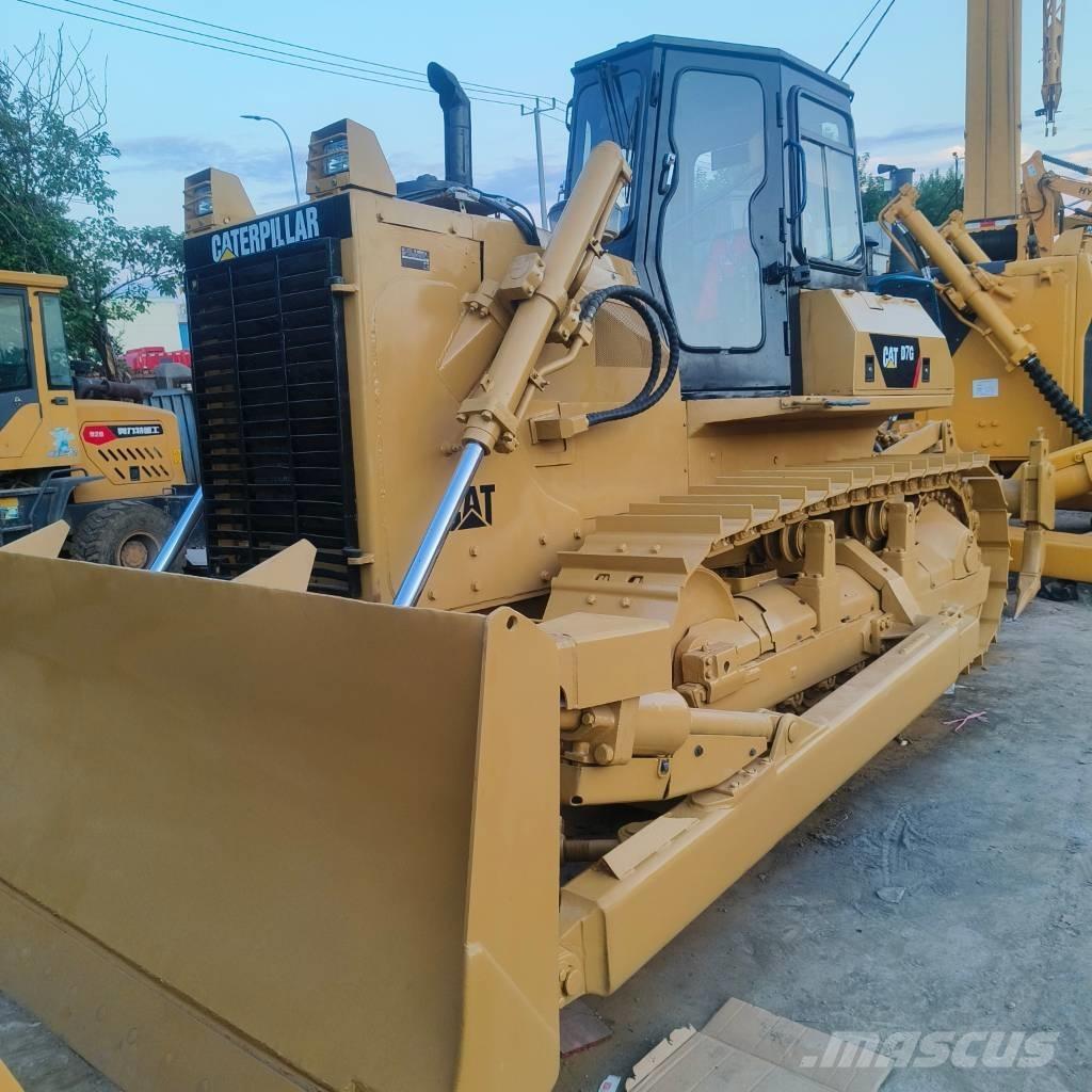 CAT D 7 G Buldooserid