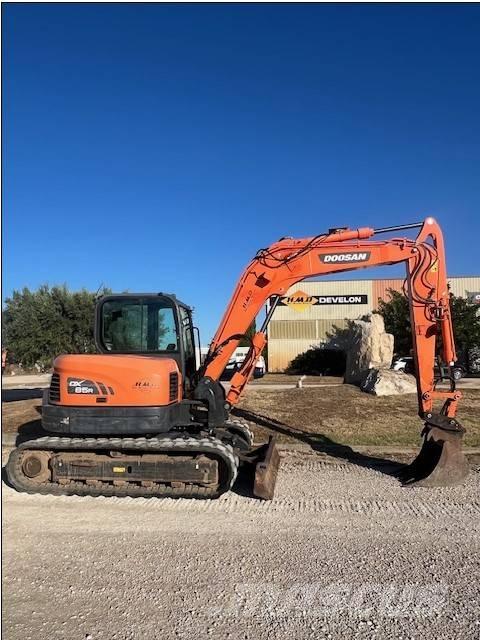Doosan DX 85 R-3 Väikeekskavaatorid 7t-12t