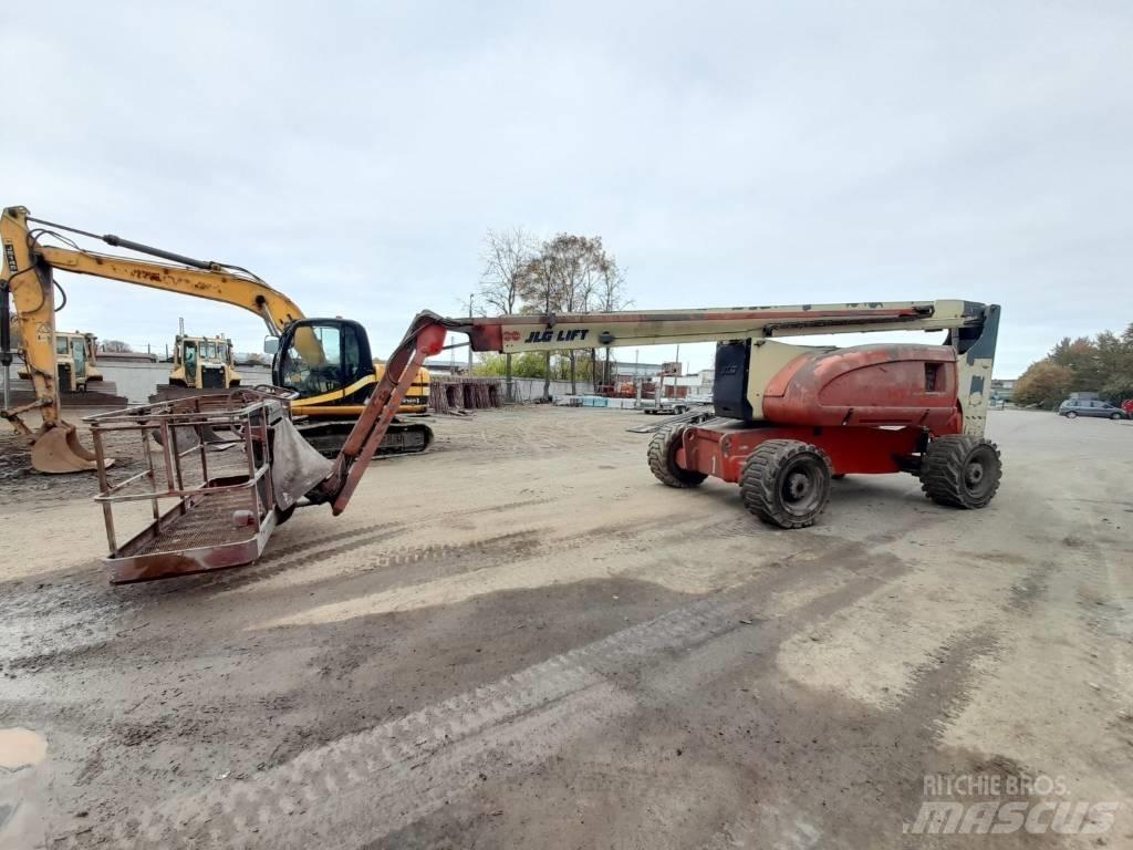 JLG 800 AJ Teleskoop poomtõstukid