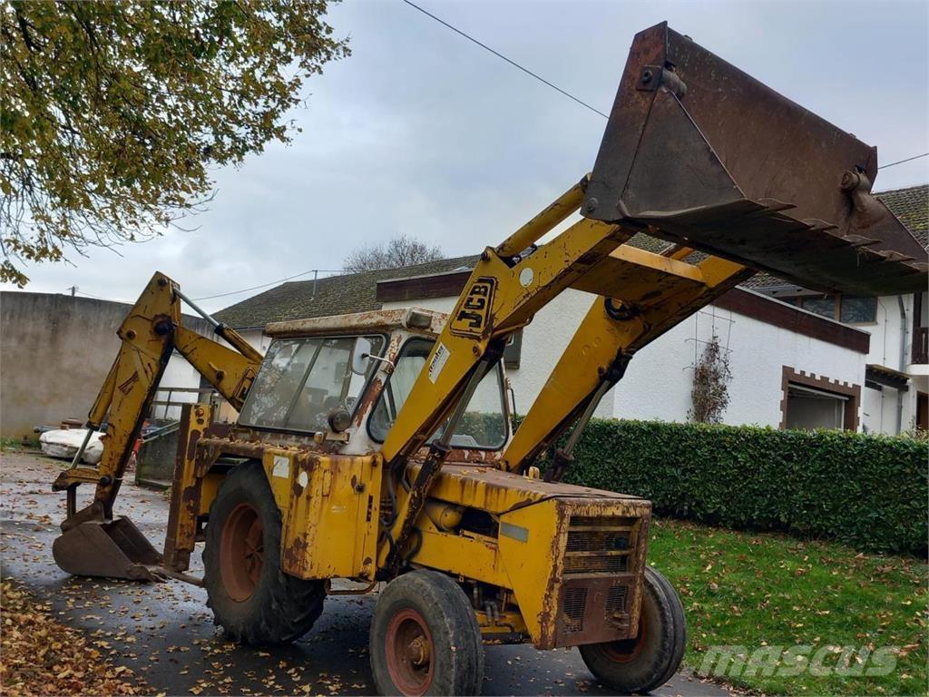 JCB 3d 2 Väikeekskavaatorid 7t-12t