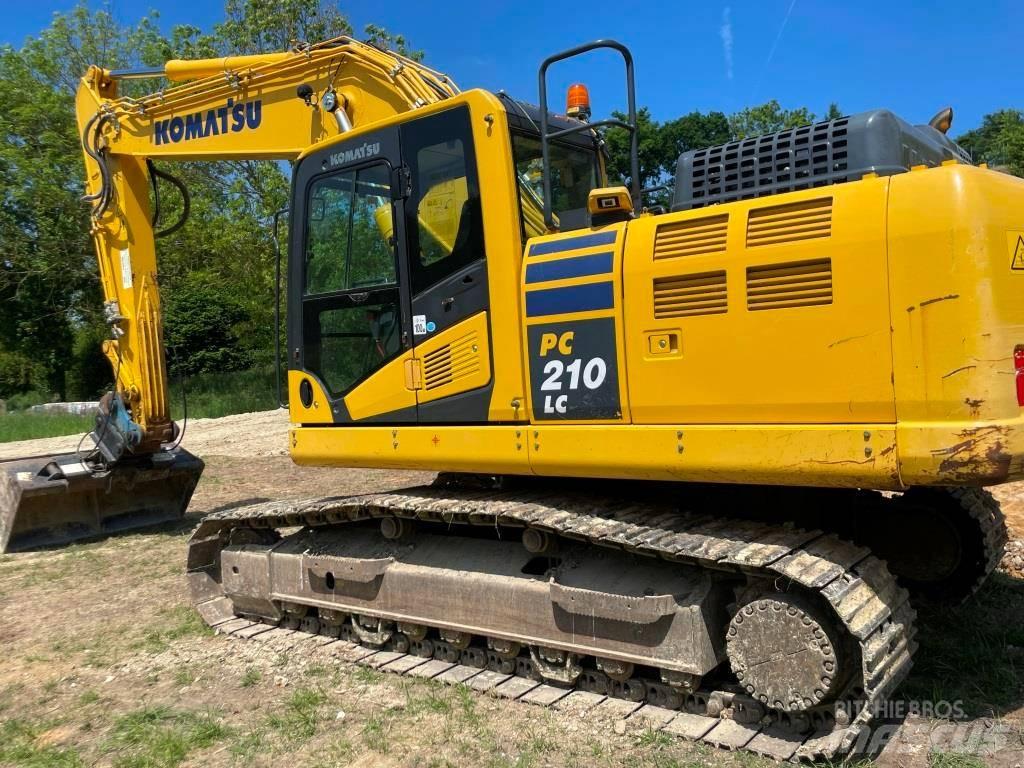 Komatsu PC210LC-11E0 Roomikekskavaatorid