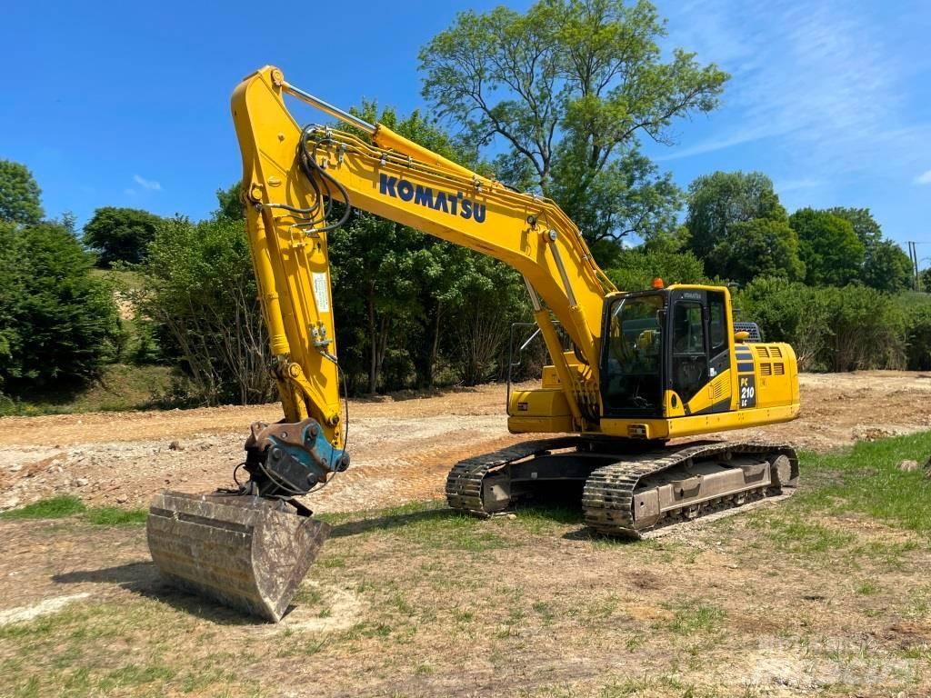 Komatsu PC210LC-11E0 Roomikekskavaatorid