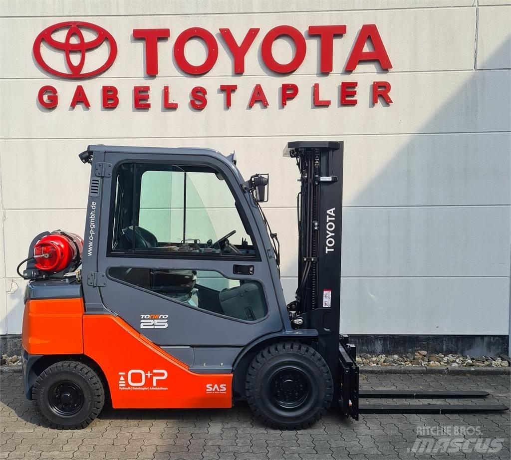 Toyota 02-8FGF25 Gaasitõstukid