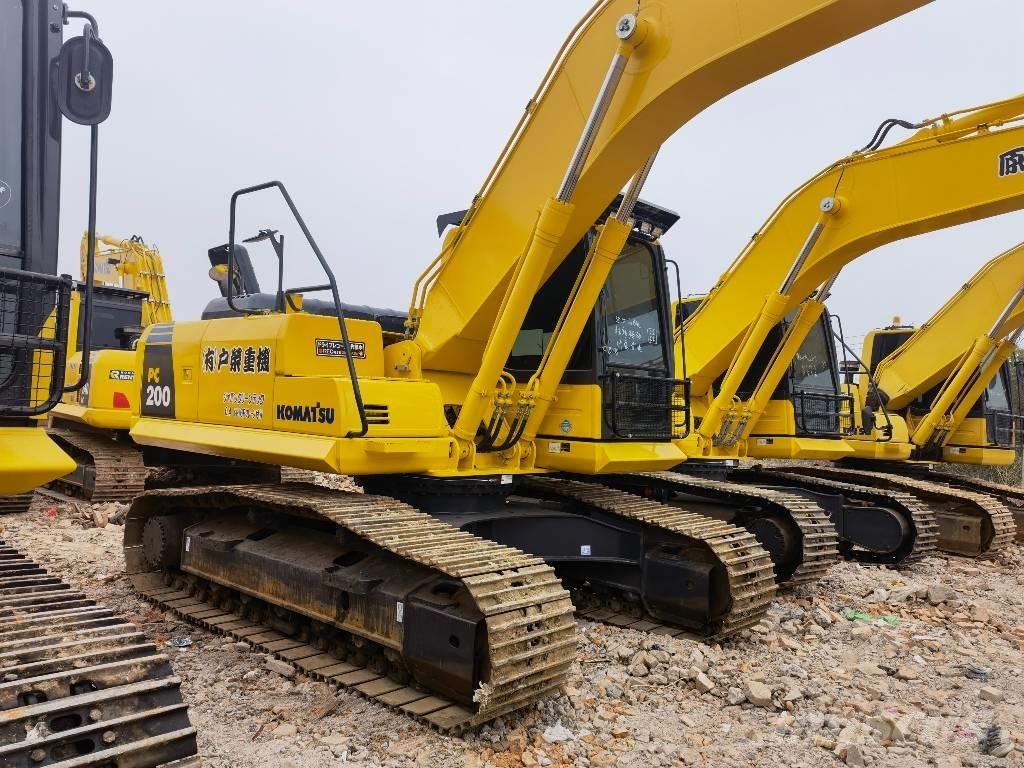 Komatsu pc200-8 Roomikekskavaatorid
