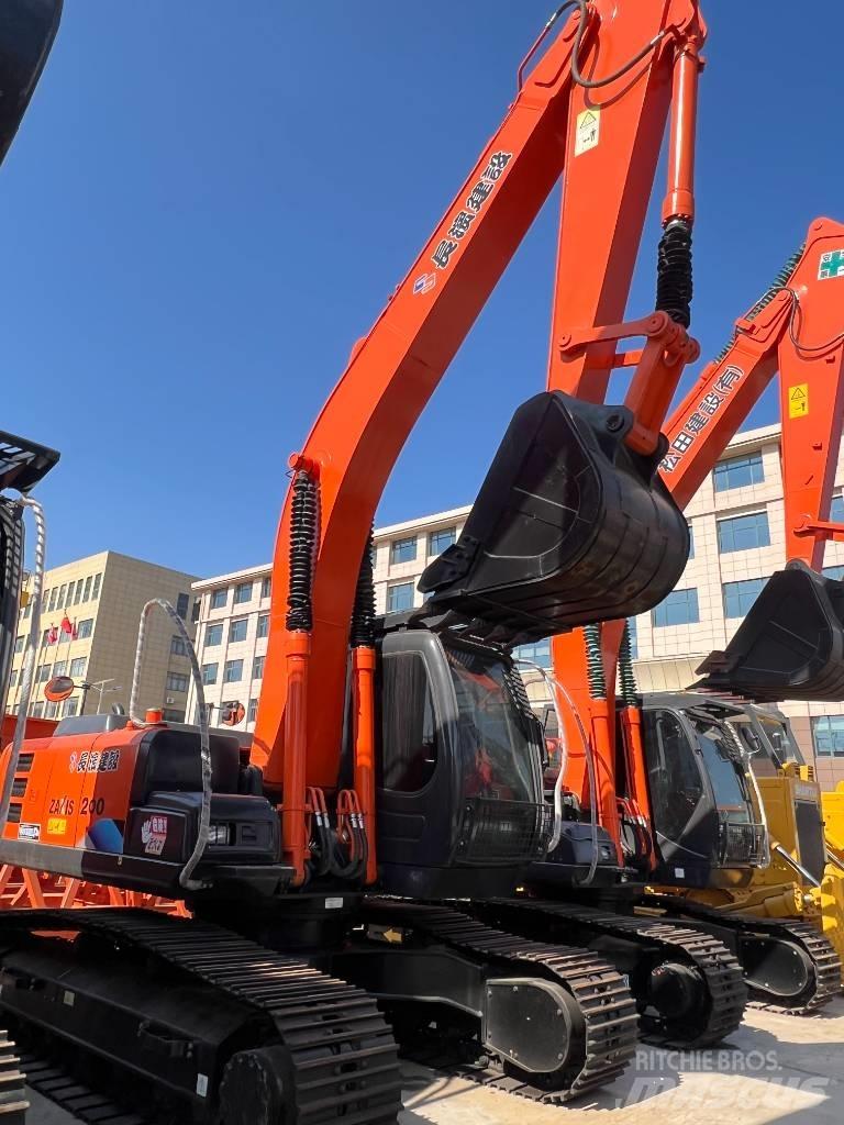 Hitachi ZX200 Roomikekskavaatorid