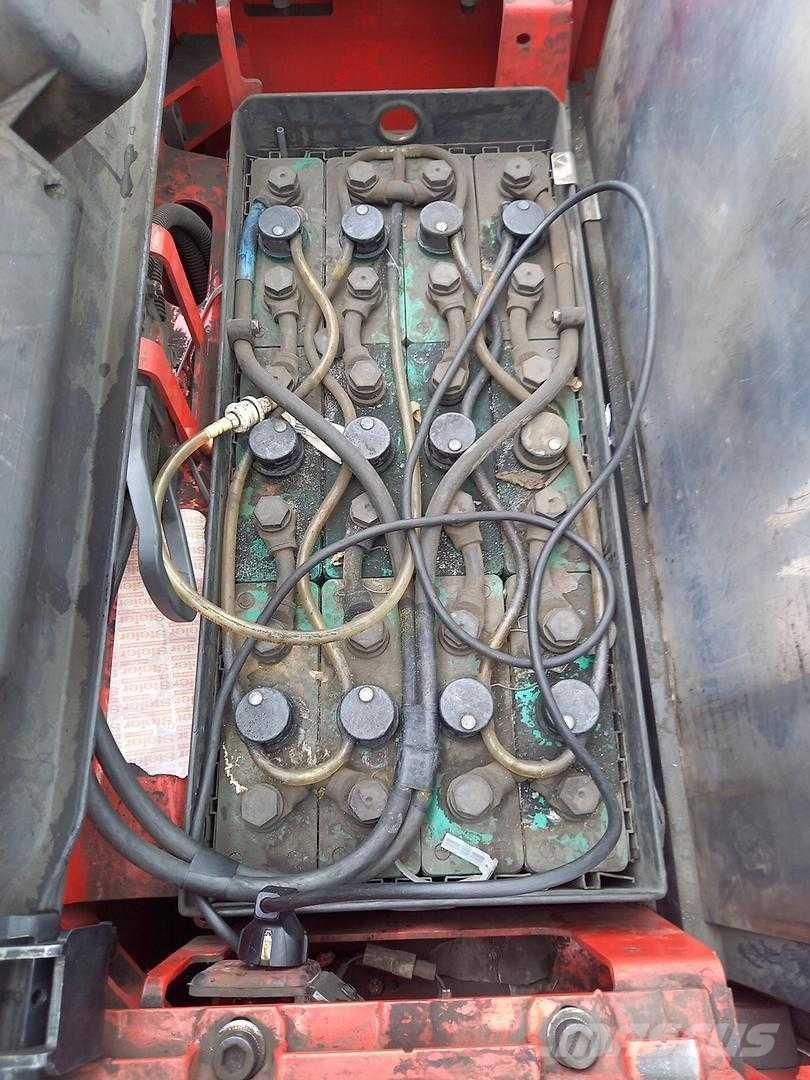 Linde L20 Järelkäidavad virnastajad