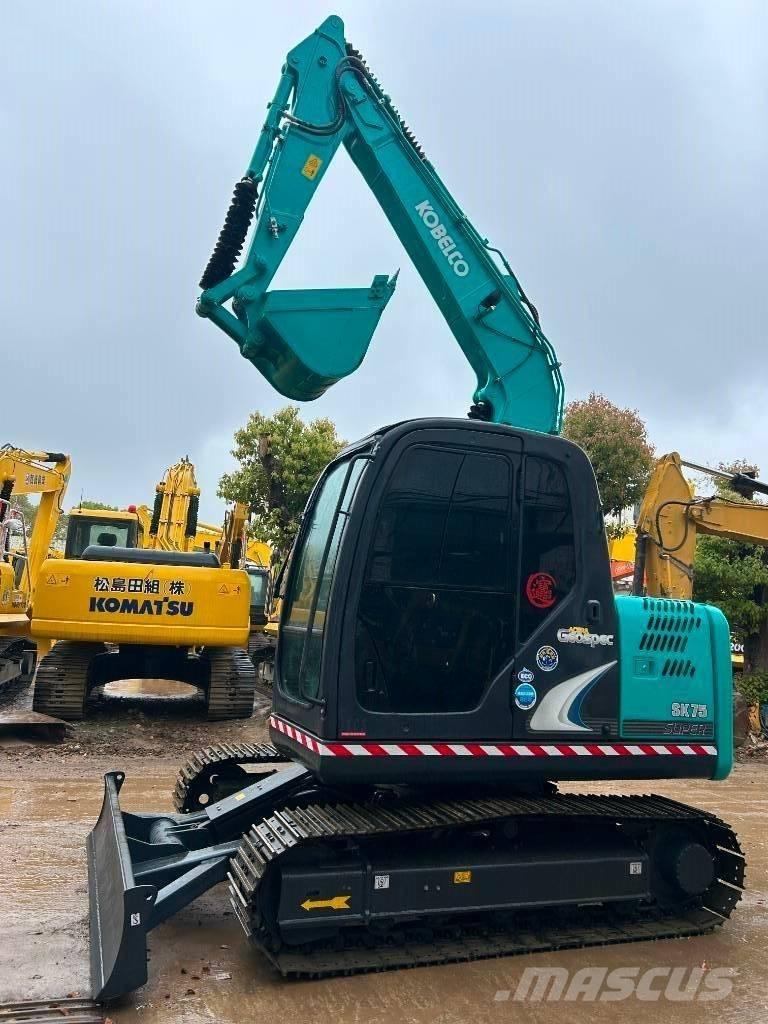 Kobelco SK 75 Miniekskavaatorid < 7 t
