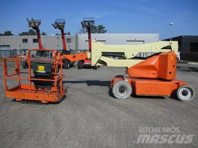 JLG E400 AJP (817) Kompaktsed poomtõstukid