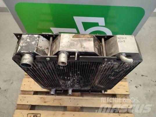 Merlo P34.7 cooler Radiaatorid