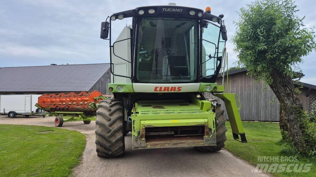 CLAAS Tucano 440 Teraviljakombainid