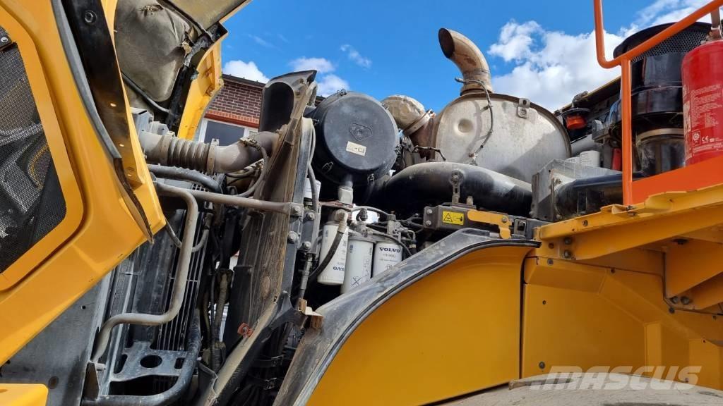 Volvo L 260 H Rataslaadurid