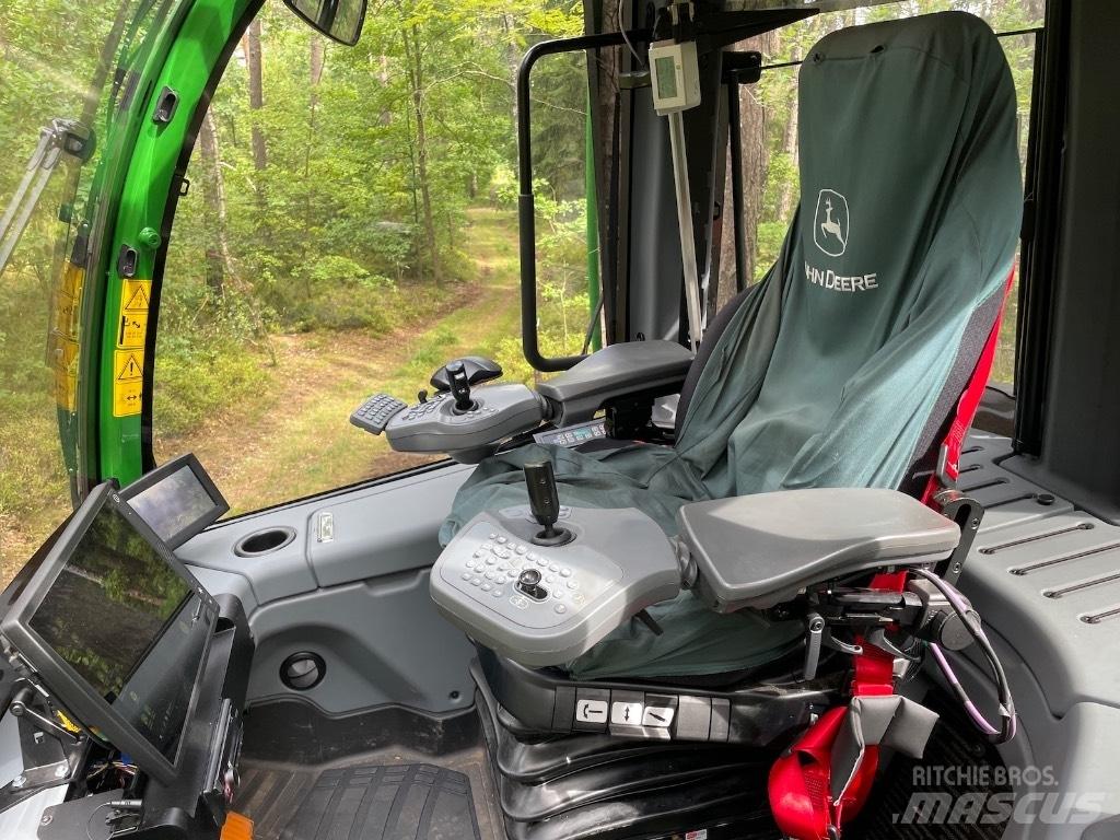John Deere 1170G 8WD Harvesterid