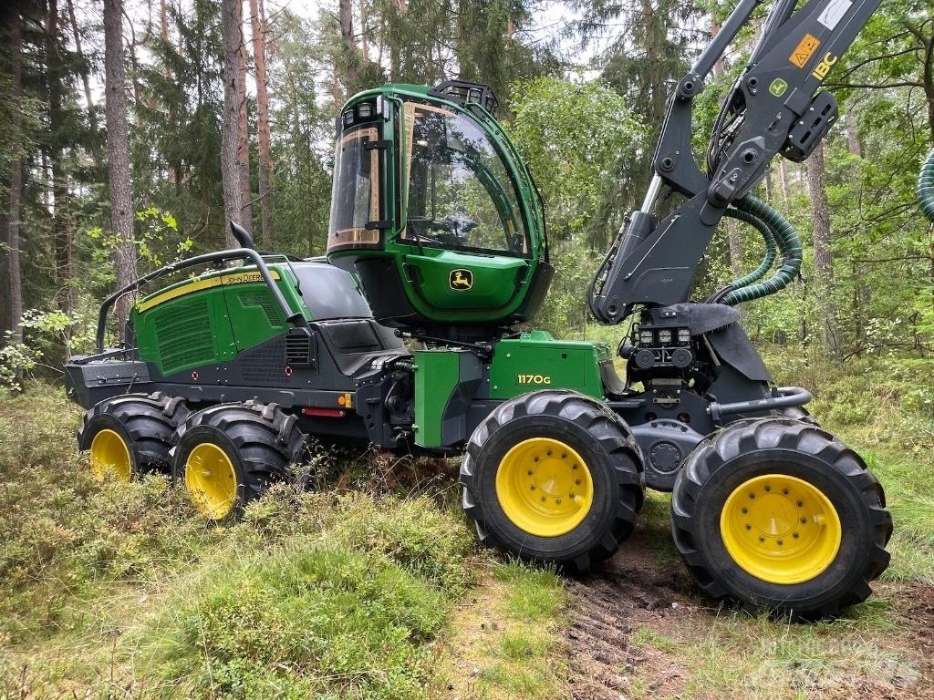 John Deere 1170G 8WD Harvesterid