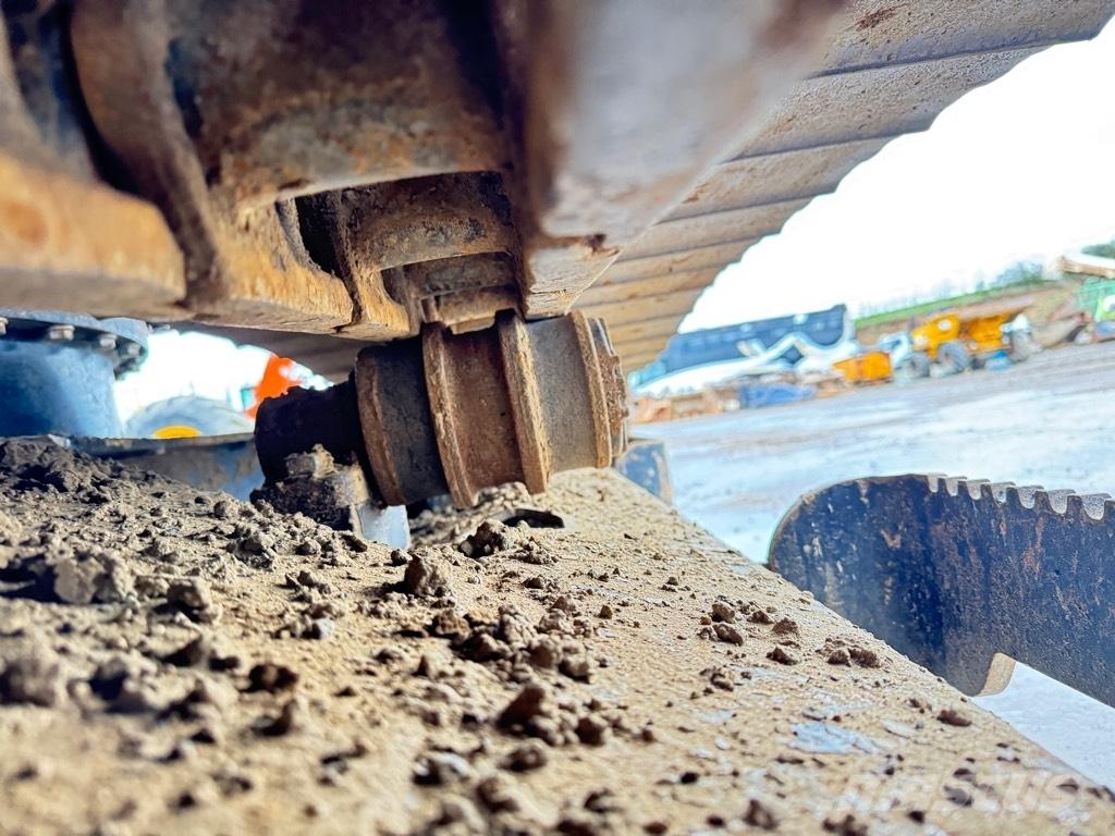 JCB 140X L SV Roomikekskavaatorid