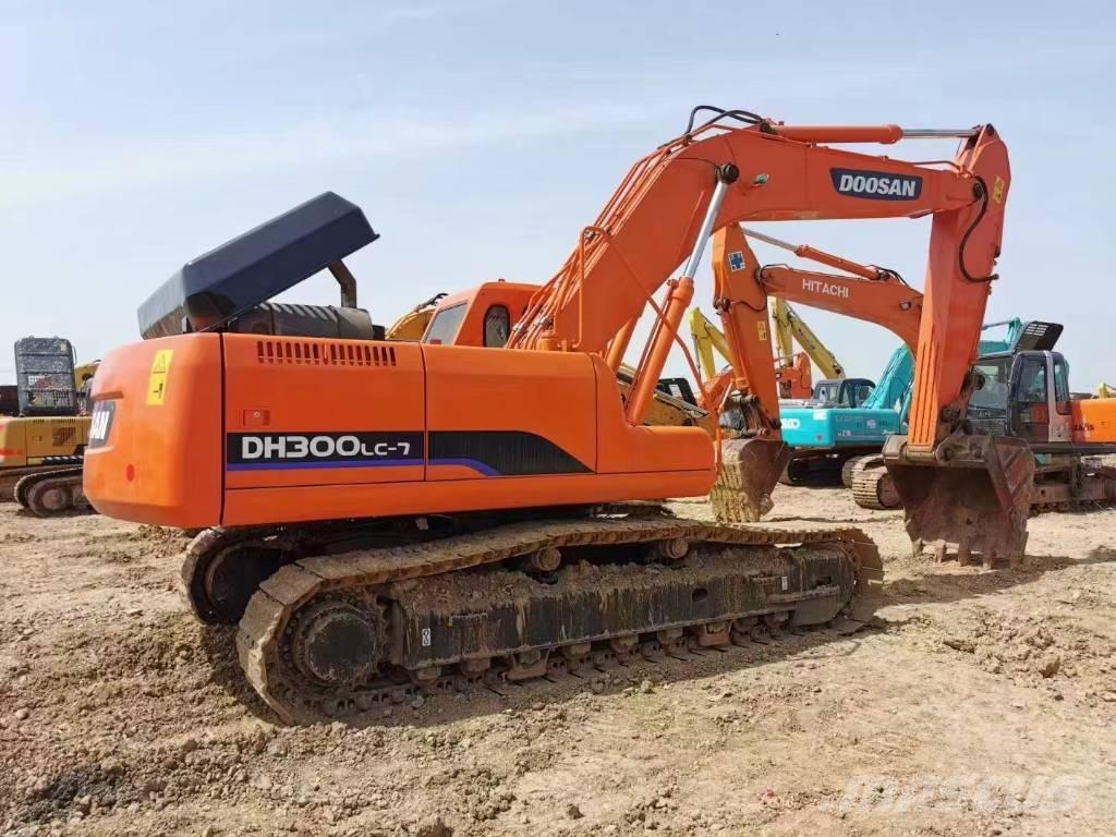 Doosan DH300LC-7 Roomikekskavaatorid